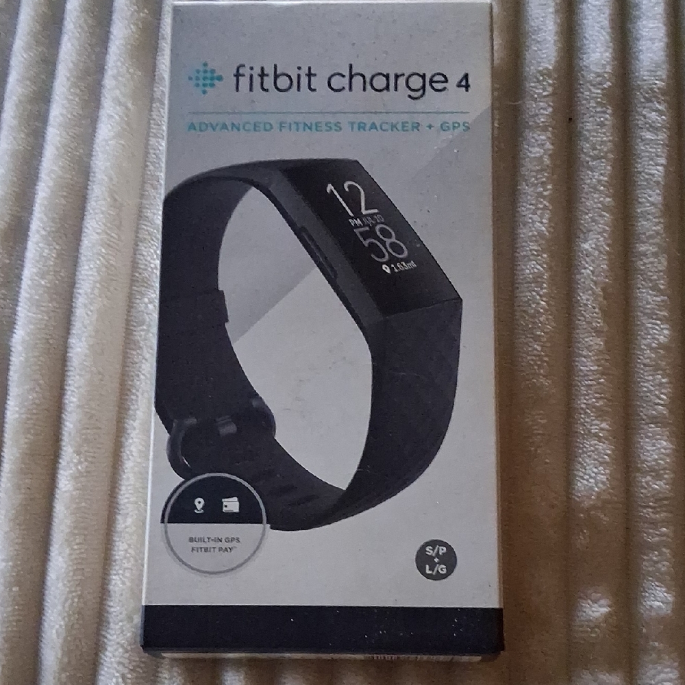 Fitbit Charge 4 Black Fitness Smartwatch